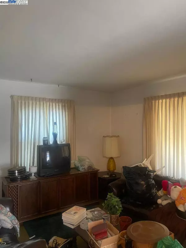 Oakland, CA 94603,1308 103Rd Ave