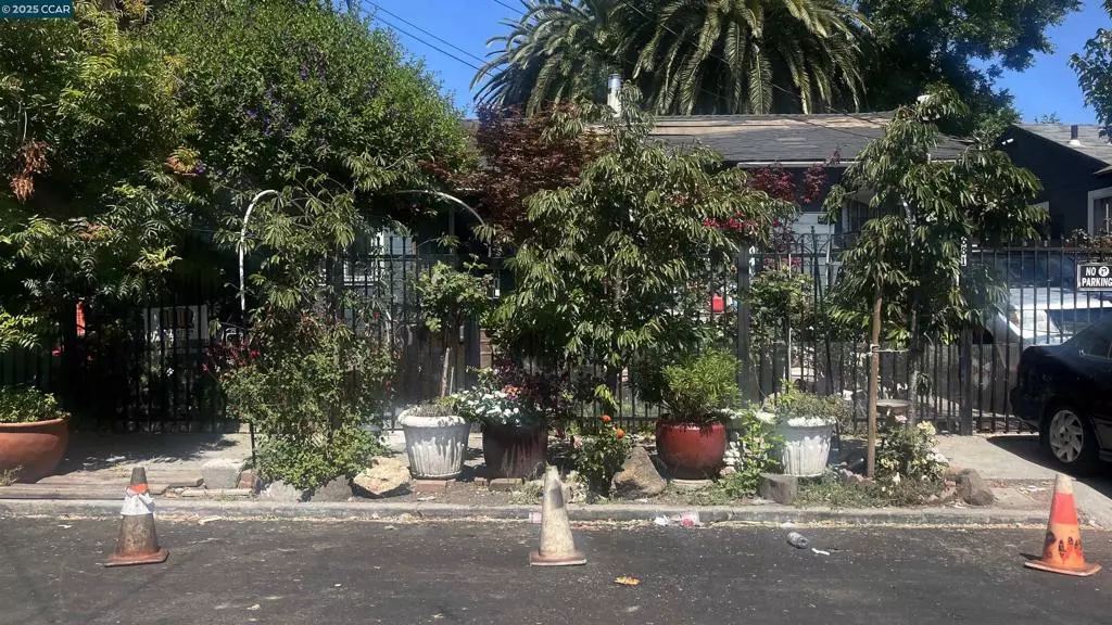 681 Nevada Street, Oakland, CA 94603