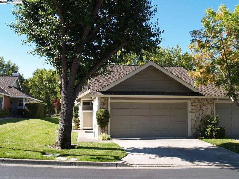 647 Doral Dr, Danville, CA 94526