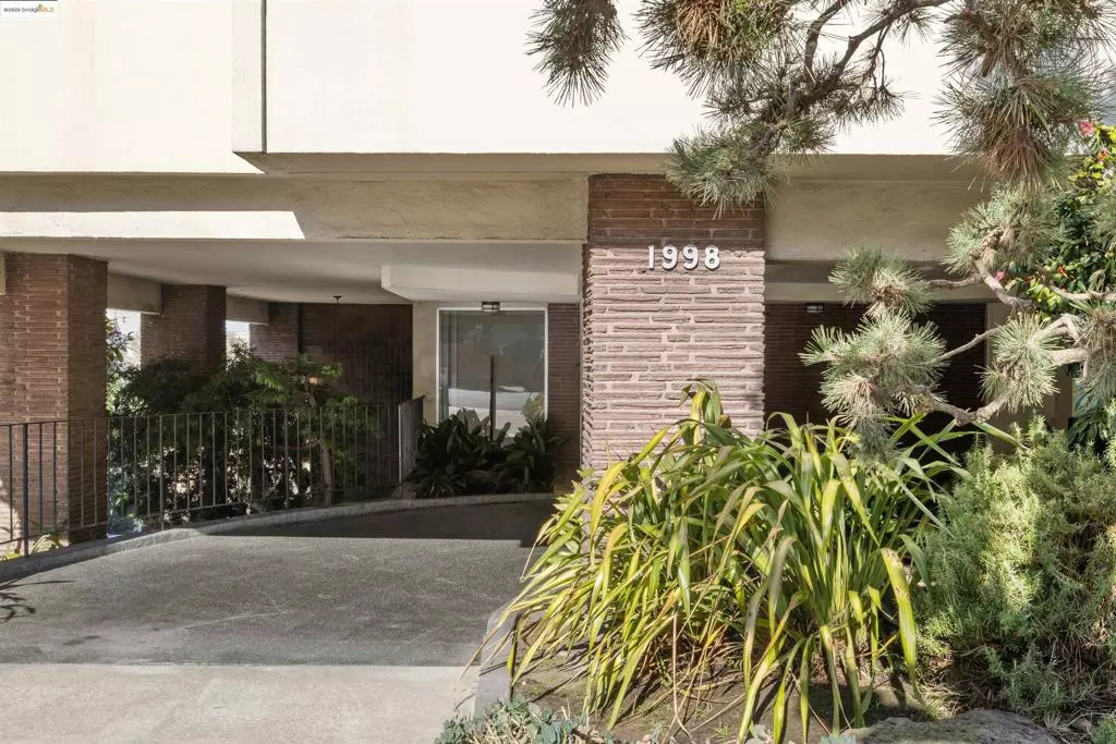 San Francisco, CA 94109,1998 Pacific Ave #202