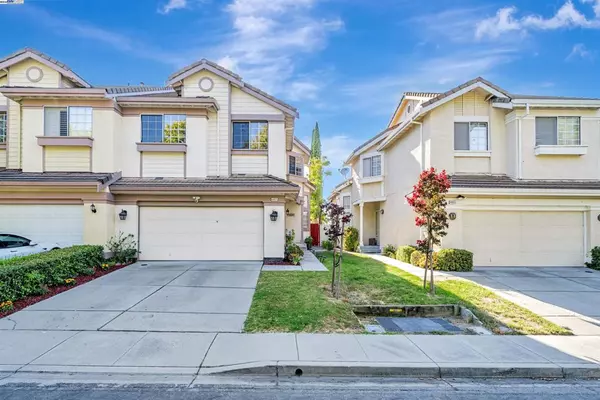 44825 Lynx Dr, Fremont, CA 94539