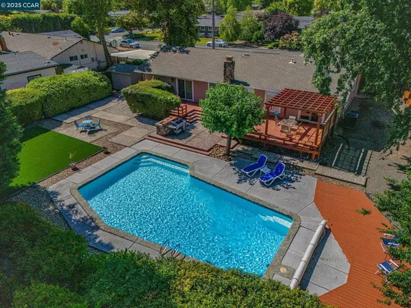 323 Laurel Dr, Danville, CA 94526