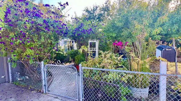 San Leandro, CA 94579,1950 Randy St