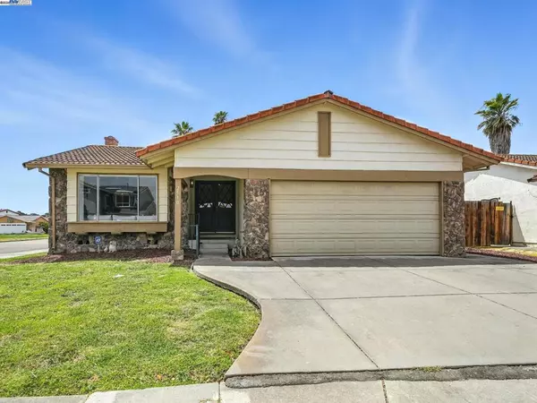 2510 Kirkwood Dr, Hayward, CA 94545