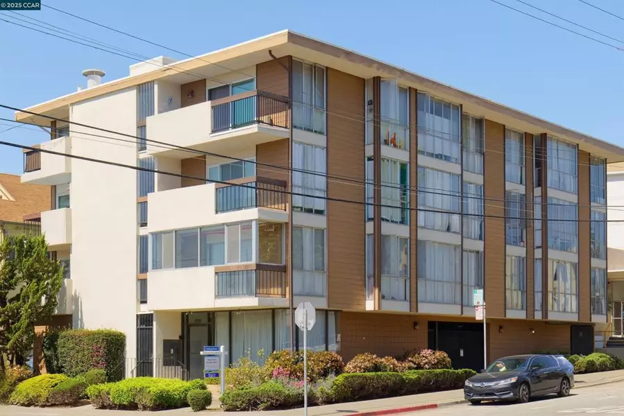 4099 Howe Street #203, Oakland, CA 94611