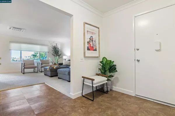 Walnut Creek, CA 94595,3168 Tice Creek Dr #1