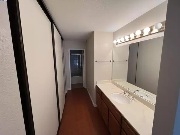 Fremont, CA 94536,38806 Stillwater Cmn