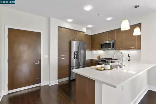 Walnut Creek, CA 94596,555 Ygnacio Valley Rd #222