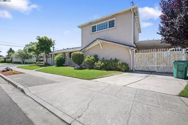 Hayward, CA 94544,30565 Prestwick Ave