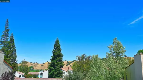 Walnut Creek, CA 94595,1805 Ptarmigan Dr #1A