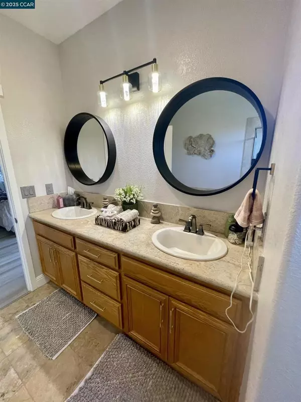 Vallejo, CA 94591,2365 Lansdowne Pl