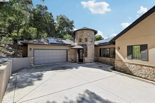 Orinda, CA 94563,28 Vista Del Orinda