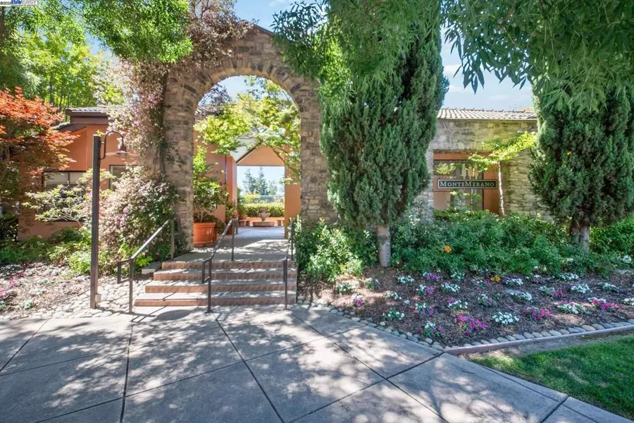 39059 Guardino Dr #103, Fremont, CA 94538