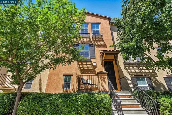13 Oak Treat Ct, Walnut Creek, CA 94597-6700