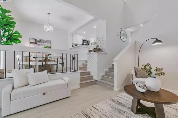 Fremont, CA 94539,636 Praderia Cir