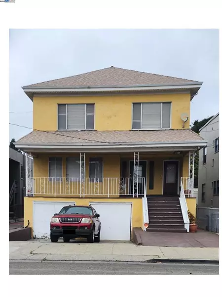 1068 Aileen St, Oakland, CA 94608