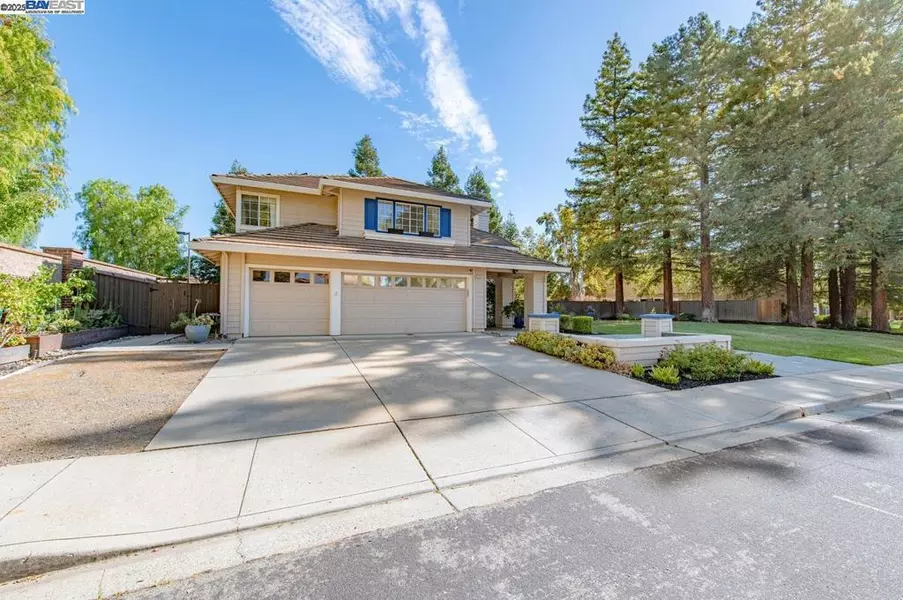 635 Zermatt St, Livermore, CA 94551
