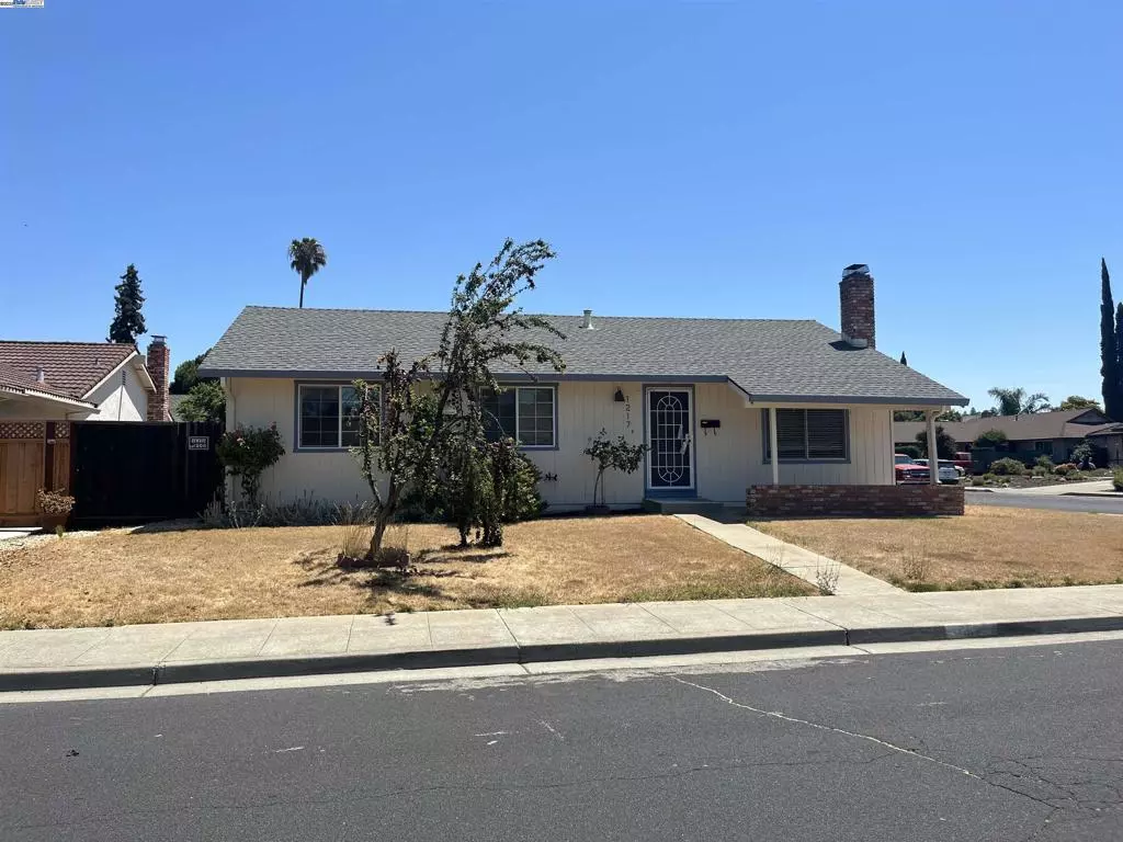 Livermore, CA 94551,1217 Arlington Road