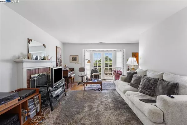 Berkeley, CA 94708,543 Grizzly Peak Blvd