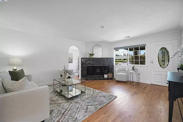 Castro Valley, CA 94546,17526 Parker Rd