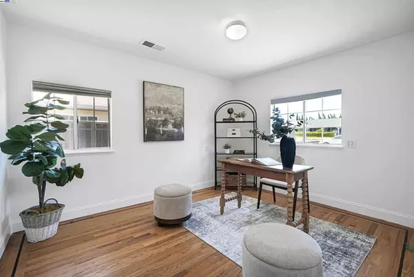 Castro Valley, CA 94546,17526 Parker Rd