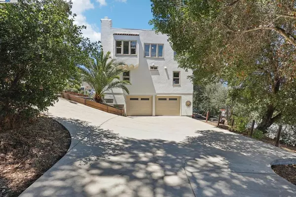 Crockett, CA 94525,352 Winslow St