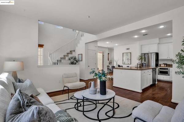 Alameda, CA 94501,1623 Fortmann Way