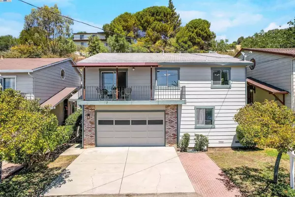1076 Central Blvd, Hayward, CA 94542