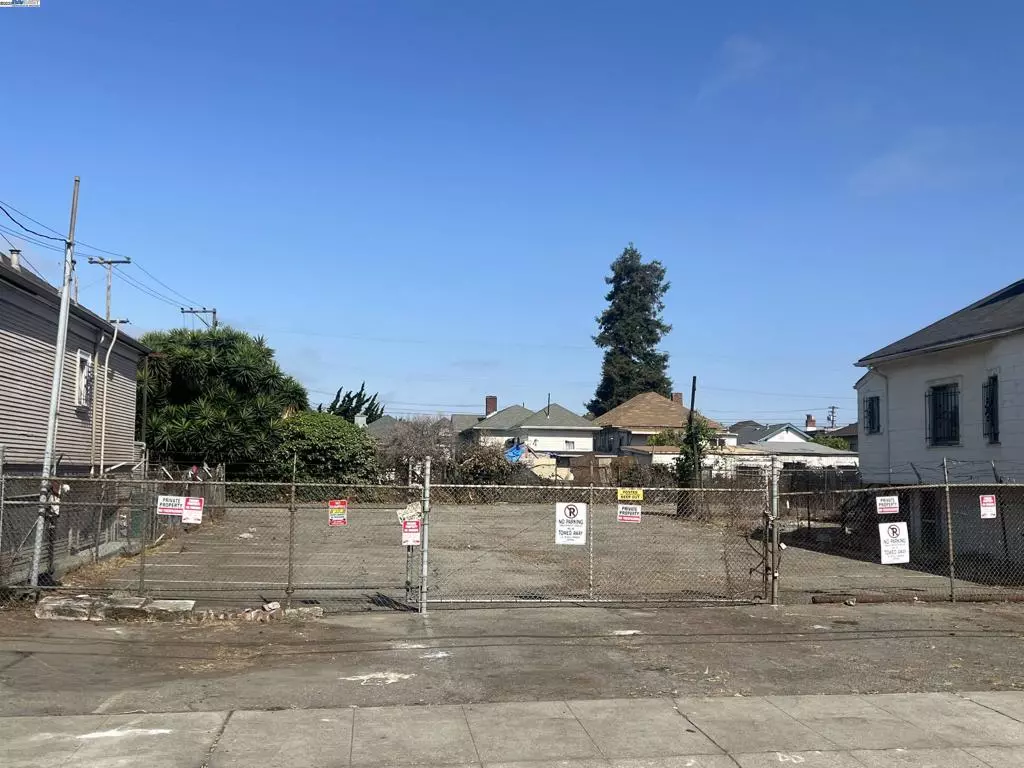 Oakland, CA 94601,1205 41st Ave.