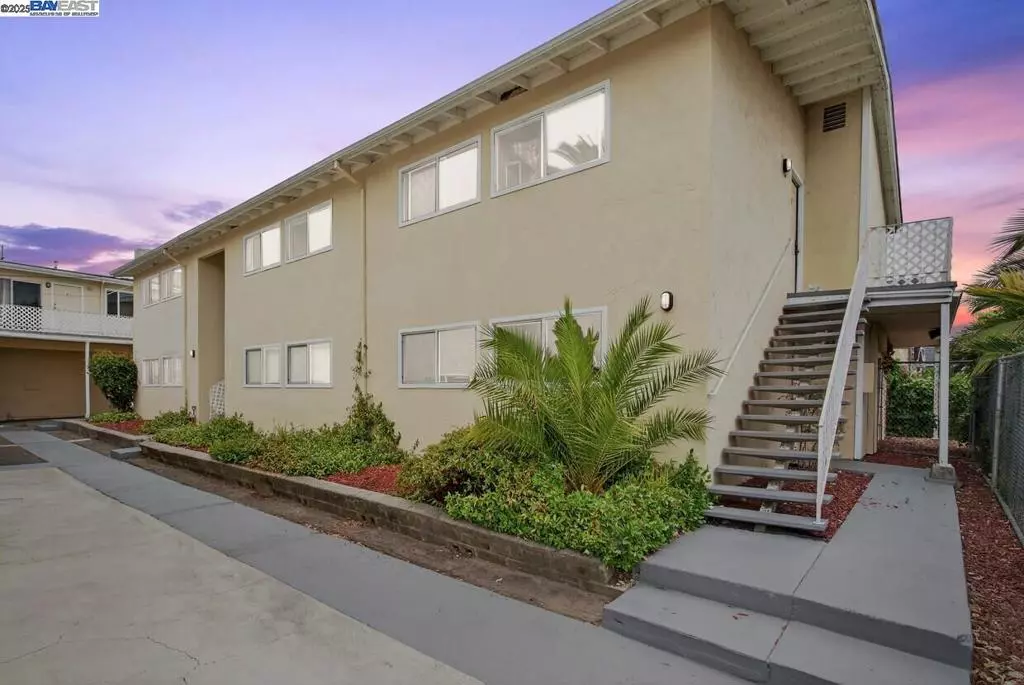 Oakland, CA 94606,2125 10th Ave