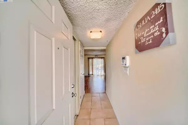 Sacramento, CA 95838,1830 South Ave