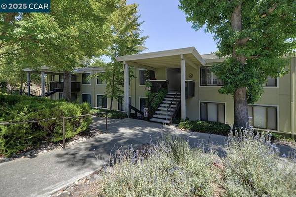1184 Rockledge Ln #5, Walnut Creek, CA 94595