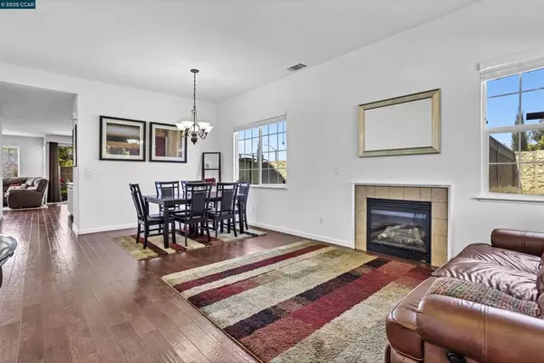 Hercules, CA 94547,1186 Waverly Cir