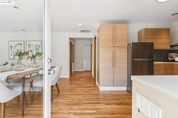 Berkeley, CA 94703,1708 Derby St