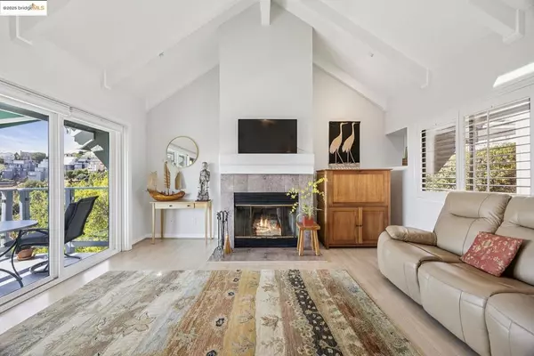 Oakland, CA 94618,40 Spy Glass Hill