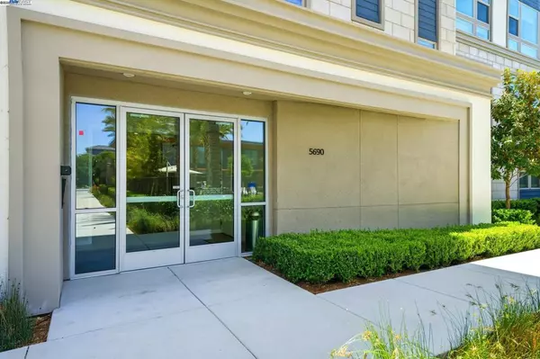 Dublin, CA 94568,5690 Metrose Ct #301