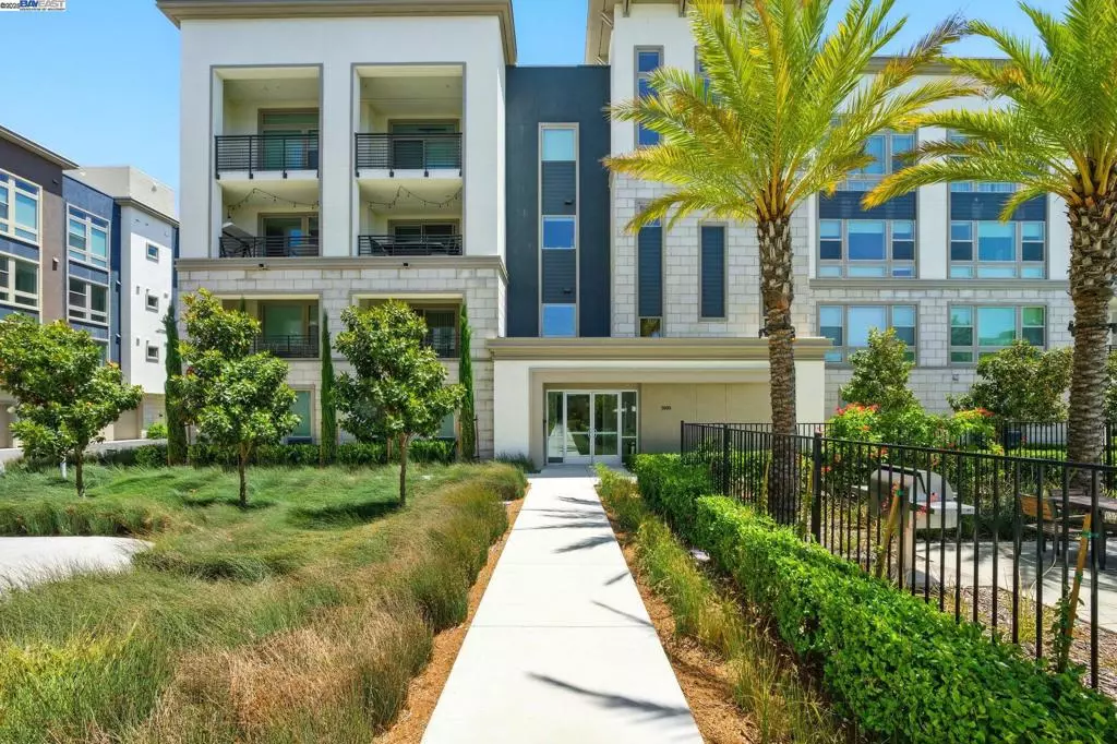 Dublin, CA 94568,5690 Metrose Ct #301
