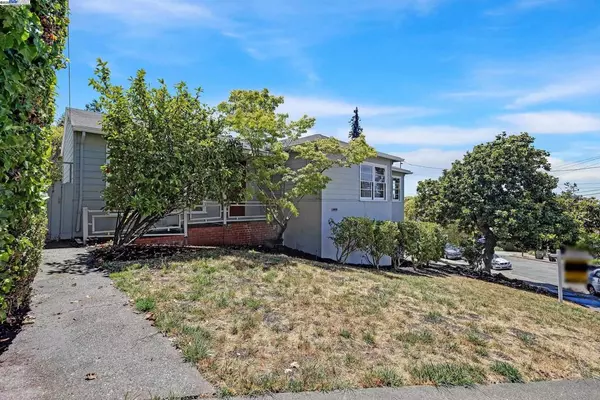 Oakland, CA 94602,5040 Pierpoint Ave
