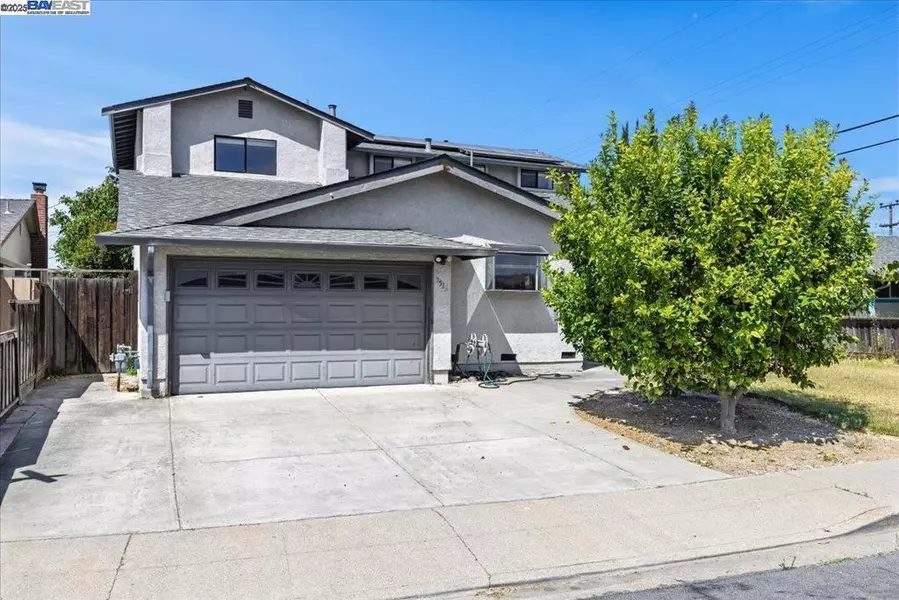 5533 Fiesta Rd, Fremont, CA 94538