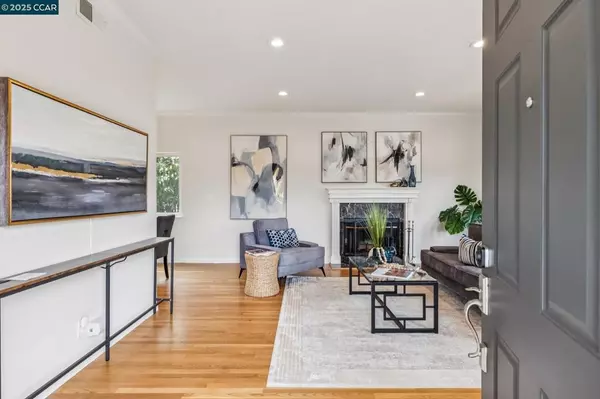 Oakland, CA 94602,2413 Potomac St
