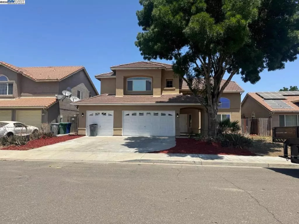 Gustine, CA 95322,1697 Via Milano
