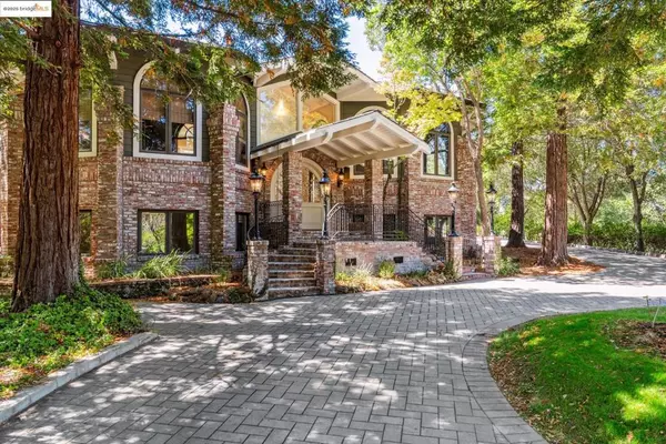 9 Burton Vista Ct, Lafayette, CA 94549