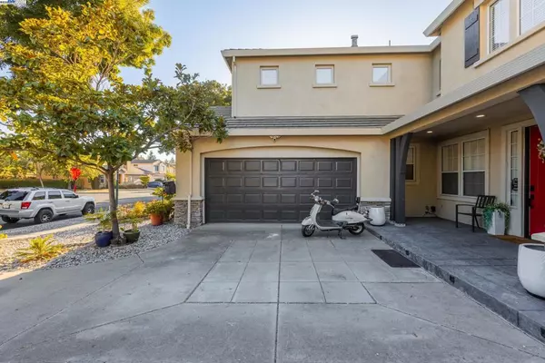 Hayward, CA 94544,332 Arrowhead Way