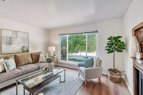 Oakland, CA 94605,7610 Mountain Blvd #2