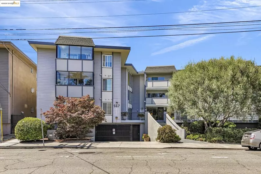 567 Oakland Ave. #101, Oakland, CA 94611