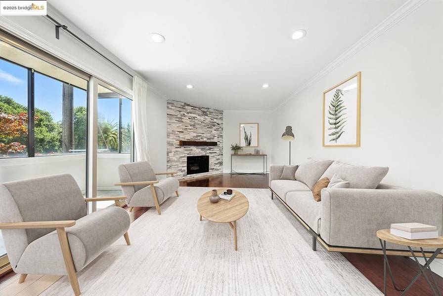 567 Oakland Ave. #101, Oakland, CA 94611