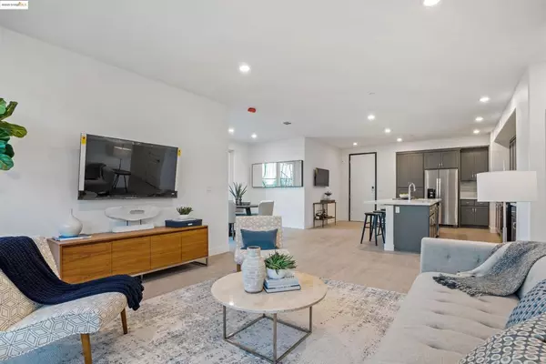 500 Somi Ct. #209, Hayward, CA 94544