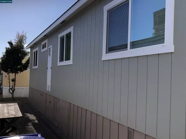 El Sobrante, CA 94803,4556 Appian Way
