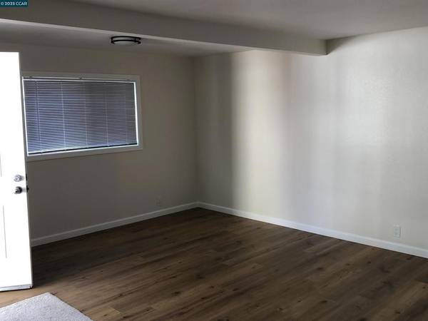 El Sobrante, CA 94803,4556 Appian Way