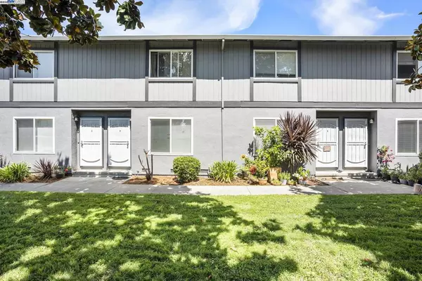 Hayward, CA 94544,24970 Cypress Ave